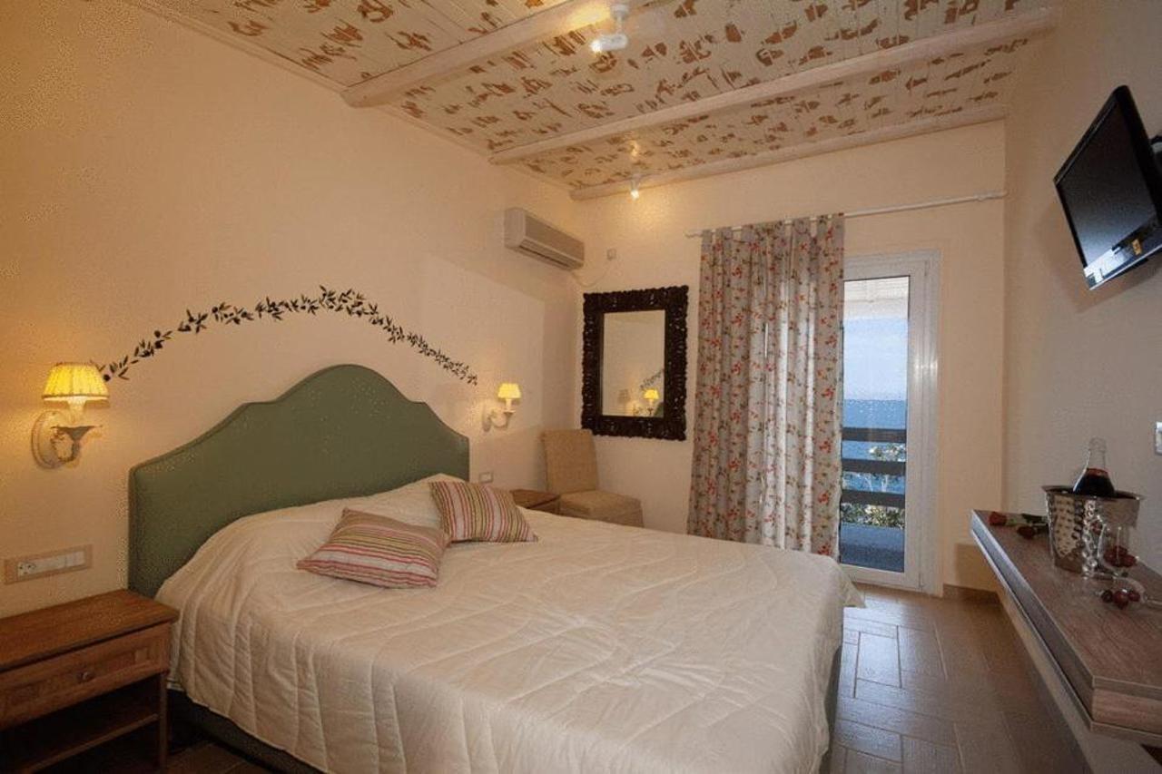 Venus Beach Hotel Bungalows Неа-Стира Экстерьер фото