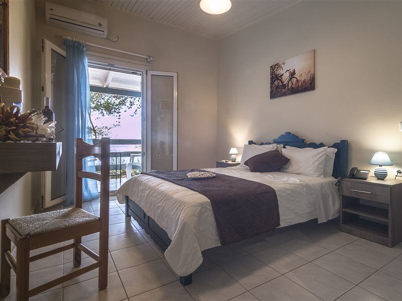 Venus Beach Hotel Bungalows Неа-Стира Экстерьер фото